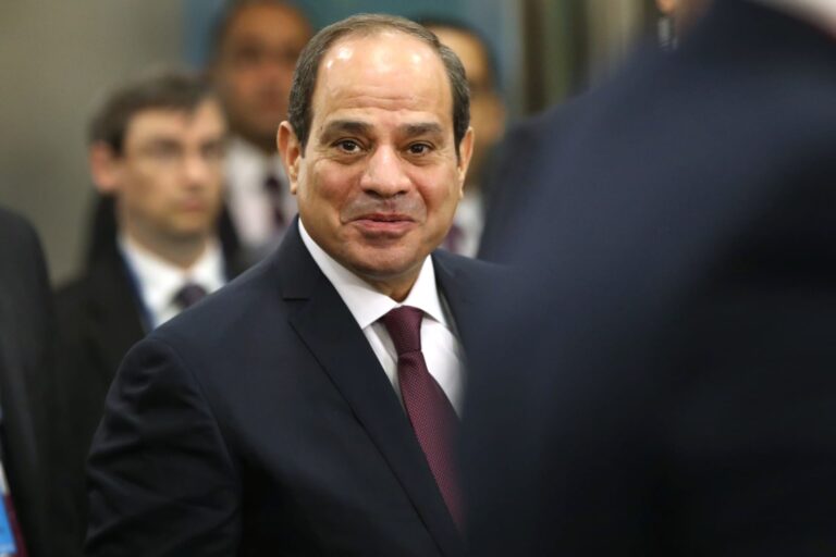 الرئيس السيسي يقرر إلغاء حالة الطوارئ في البلاد “مصر باتت واحة للأمن والاستقرار”