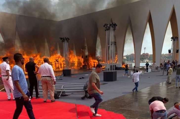 حريق ضخم يلتهم خيمة مهرجان الجونة السينمائي قبل إنطلاقه