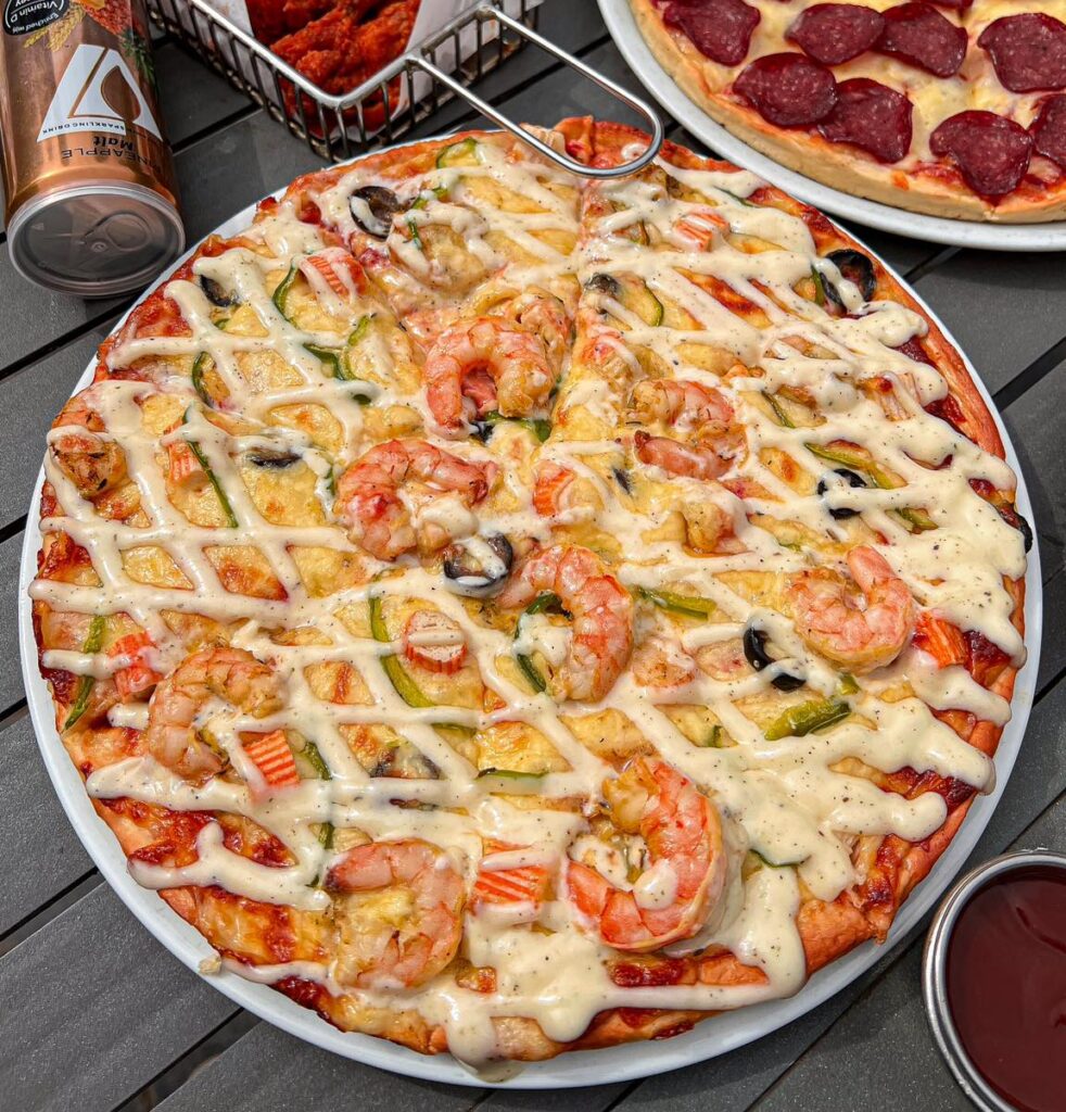 مواعيد وعناوين ومنيو مطعم بريموز بيتزا - Primo's Pizza‎ 
