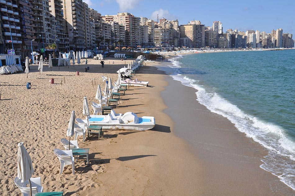 سعر الليلة في الاسكندرية يبدأ من 500 جنيه .. اسعار مصيف 2024 شواطئ الاسكندرية