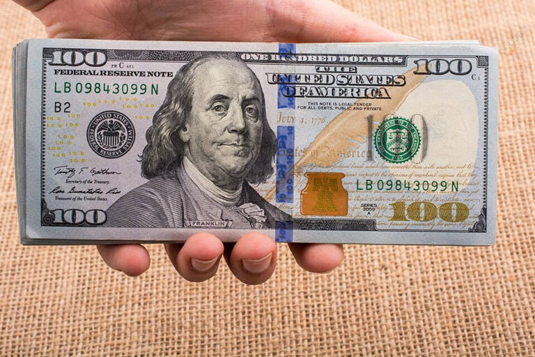 الاخضر.. سعر الدولار مقابل الجنيه المصرى اليوم الأحد 23 يونيو 2024 في البنوك
