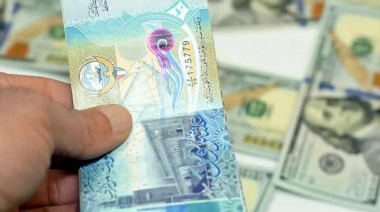 سعر الدينار الكويتي اليوم الثلاثاء 30 يوليو 2024 في البنوك