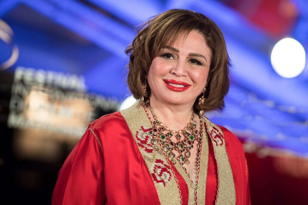 شاهد فيديو..إلهام شاهين الذي أثار الجدل " صلي في أوضتك " 