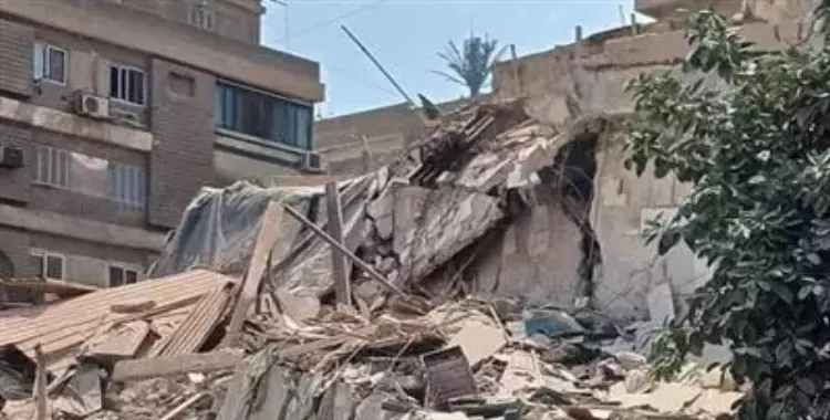 تفاصيل انهيار عقار النزهة مدينة نصر..والبحث عن المفقودين أسفل الأنقاض