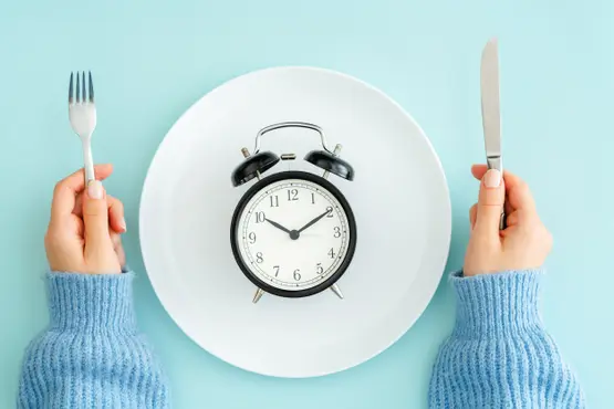 الصيام المتقطع الحل الامثل لخسارة الوزن الزائد بعد رمضان