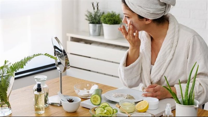 7 أسرار لنضارة البشرة قبل النوم.. نتائج هتبهرك من أول أسبوع