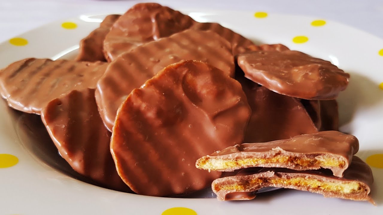 عبير الصغير تثير ضجة بوصفة غريبة.. رقائق البطاطس بالشوكولاتة تشعل السوشيال ميديا 2026