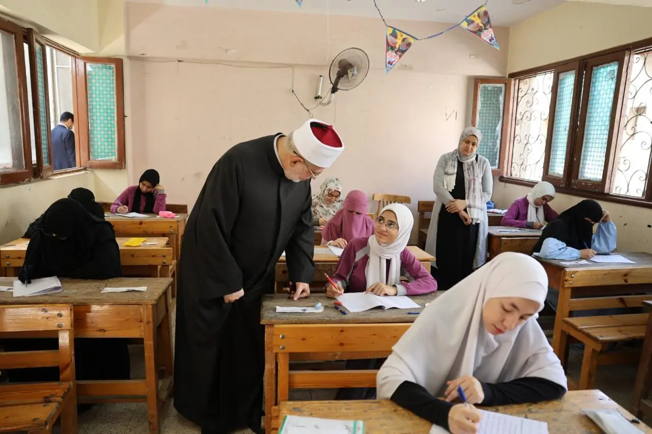 الأزهر الشريف يحدد موانع المشاركة في أعمال امتحانات 2026.