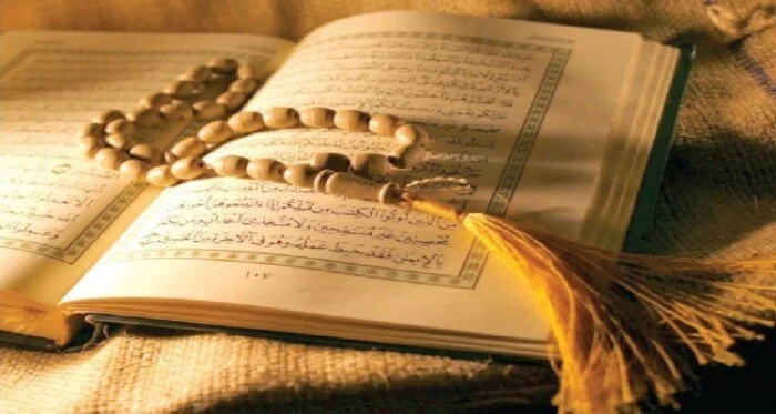 سورة الواقعة فضل قراءتها لجلب الرزق | شرح كامل