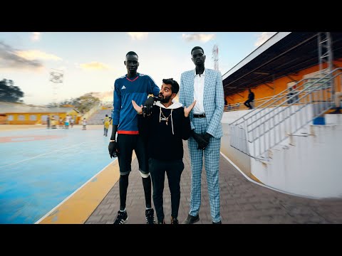 كيف فتى عمره ١٥ سنة وطوله أكثر من ٢ متر ؟! أطول ناس في العالم 2026