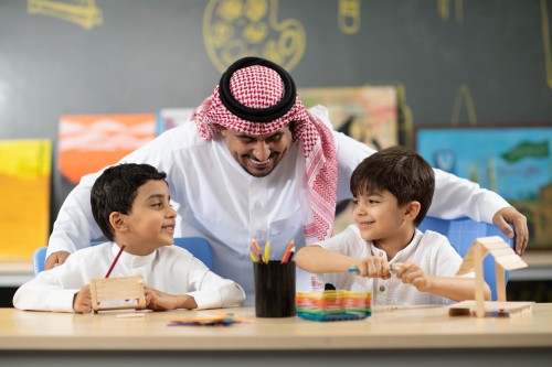 رواتب المعلمين في السعودية 2026 .. سلم الرواتب الجديد حسب الرتبة والخبرة