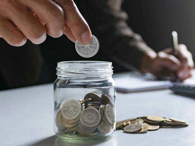 الفرق بين الحساب الجاري وحساب التوفير في السعودية 2026 .. أيهما أفضل لك ؟