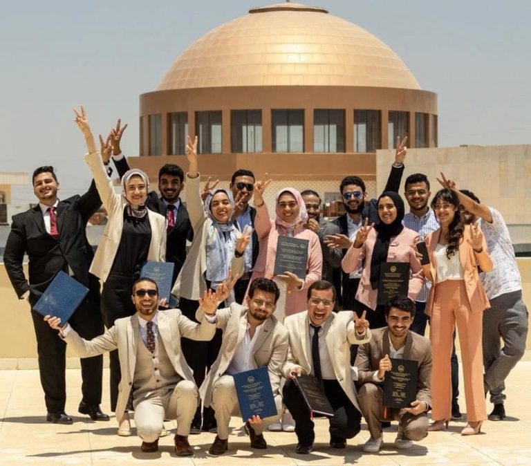 هل شهادة جامعة 6 أكتوبر معتمدة ؟ تعرف على الاعتماد الرسمي وفرص العمل بعد التخرج