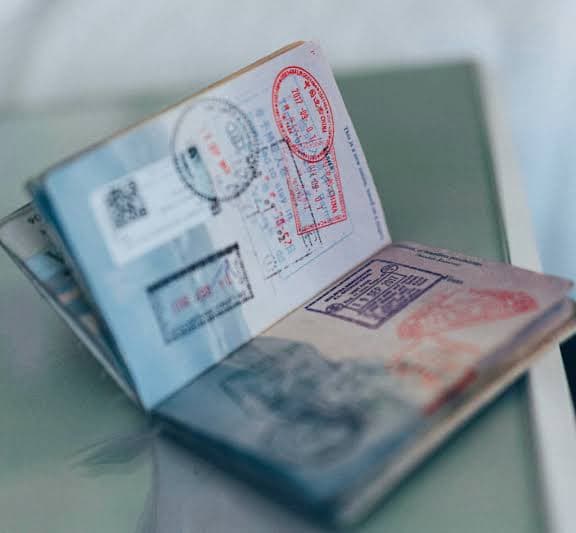 الفرق بين الإقامة المميزة ونظام الجنسية الاستثمارية .. أيهما أفضل للمستثمرين؟