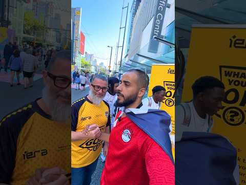 يدعون للإسلام فى كندا على طريقة كأس العالم❤️#طاهرمسافر 🦅
