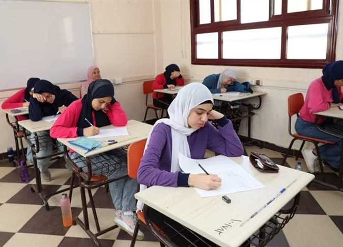 تنسيق STEM ومدارس النيل 2026.. موعد التقديم وشروط قبول الطلاب