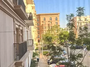 شقة للبيع في سنتر فيل - كمبوند هايد بارك