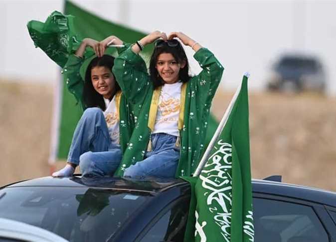 بعد اليوم الوطني السعودي 96.. هل توجد إجازة أخرى للطلاب والموظفين؟ تعرف على أقرب إجازة