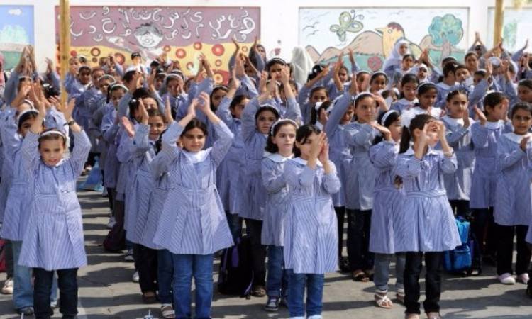 نشتري الزي المدرسي من المدرسة ولا من بره؟ اعرف القواعد قبل الشراء