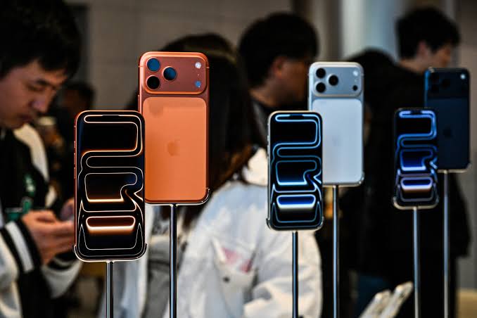 مصر ضمن أغلى دول العالم لشراء iPhone 18.. كم يدفع المصري مقابل الهاتف؟